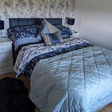 Cosy Cottage With Sea & Mountain Views Carnlough Bagian luar foto